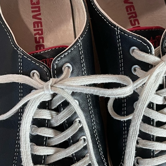 RARE FIND! CONVERSE Leather Low Top All-Stars - Picture 3 of 9